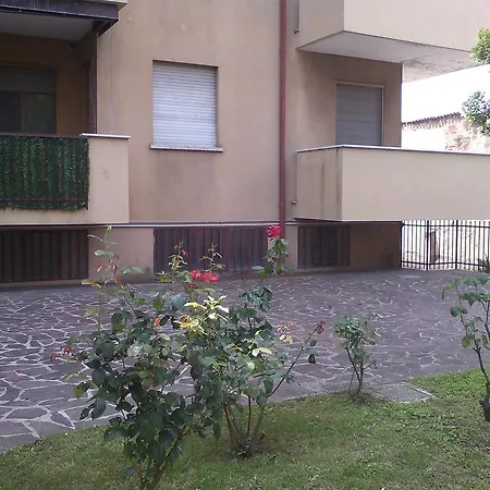 Short Centro Apartment *